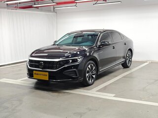 2023 Volkswagen Passat B8 Рестайлинг, чёрный, 1930000 рублей, вид 1