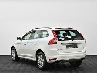 2017 Volvo XC60 I Рестайлинг, белый, 2055000 рублей, вид 4