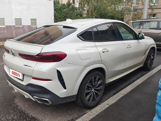 2020 BMW X6 30d III (G06), белый, 7650000 рублей, вид 2
