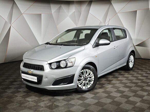 2014 Chevrolet Aveo II, серебристый