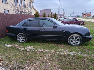 1998 Mercedes-Benz E-Класс 200 II (W210, S210), синий, 340000 рублей, вид 4