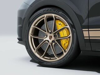 2026 Porsche Cayenne Turbo GT Coupé III Рестайлинг, чёрный, 40800000 рублей, вид 5