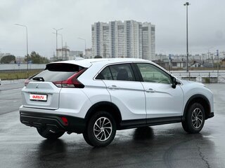 2021 Mitsubishi Eclipse Cross I Рестайлинг, белый, 2280000 рублей, вид 4