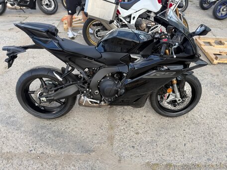 2026 Yamaha YZF-R9, чёрный, 1650000 рублей, вид 1