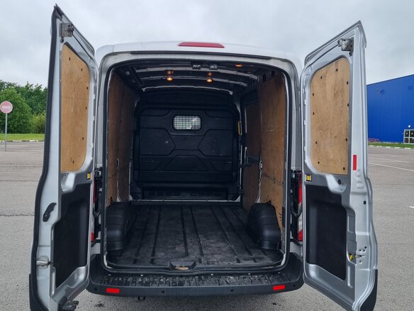 2018 Ford Transit, серебристый, 2250000 рублей - вид 4