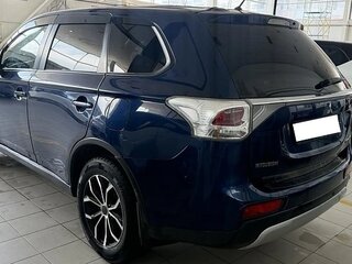 2014 Mitsubishi Outlander III, синий, 1350000 рублей, вид 2