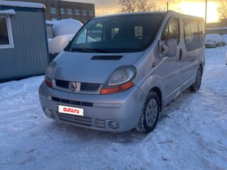 2002 Renault Trafic II, серебристый, 1200000 рублей, вид 4
