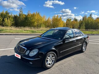 2004 Mercedes-Benz E-Класс 200 III (W211, S211), чёрный, 990000 рублей, вид 2