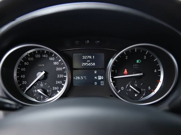 2011 Mercedes-Benz GL-Класс 350 I (X164) Рестайлинг, белый - вид 16