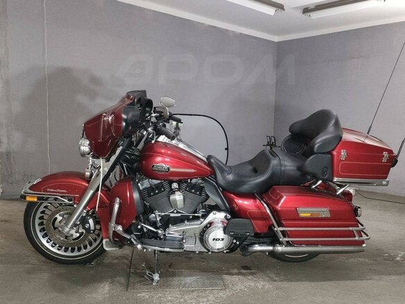 2013 Harley-Davidson Electra Glide, красный, 1050000 рублей - вид 1