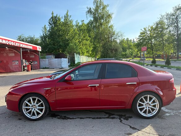 2008 Alfa Romeo 159, красный, 790000 рублей - вид 6
