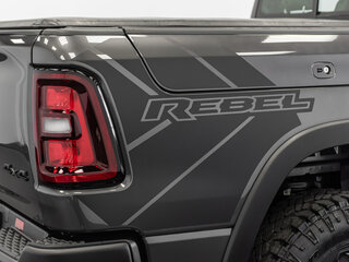 2025 Ram 1500 Crew Cab V Рестайлинг, серый, 8590000 рублей, вид 1