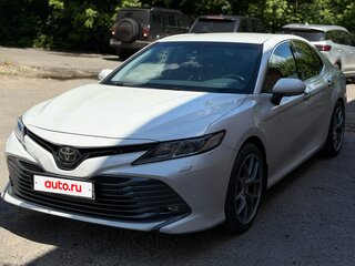 2019 Toyota Camry VIII (XV70), белый, 2848000 рублей, вид 1