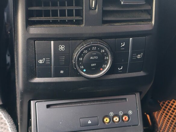2014 Mercedes-Benz GL-Класс 550 II (X166), белый - вид 19