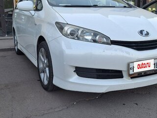2011 Toyota Wish II, белый, 1200000 рублей, вид 2