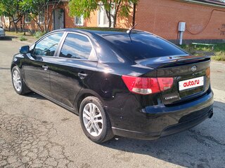 2010 Kia Cerato 6-speed II, чёрный, 650000 рублей, вид 4