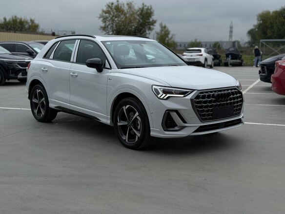 2026 Audi Q3 35 TFSI II (F3), белый, 3680000 рублей - вид 2