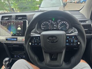 2021 Toyota Land Cruiser Prado 150 Series Рестайлинг 3, чёрный, 5100000 рублей, вид 4
