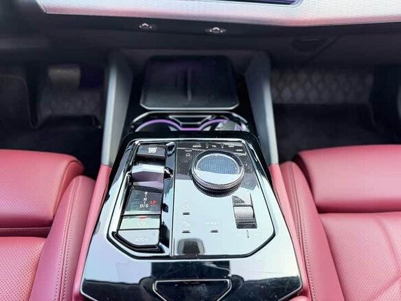 2024 BMW 5 серии 525i VIII (G60/G61/G68), чёрный - вид 8