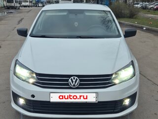 2017 Volkswagen Polo V Рестайлинг, белый, 650000 рублей, вид 1