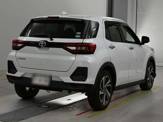 2021 Toyota Raize I, белый, 1256000 рублей, вид 2
