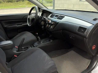 2005 Mitsubishi Lancer IX Рестайлинг, серебристый, 190000 рублей, вид 4