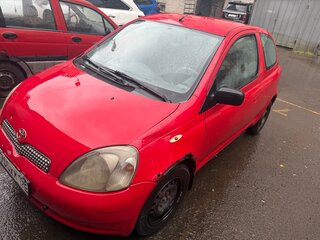 2002 Toyota Yaris I, красный, 188000 рублей, вид 2