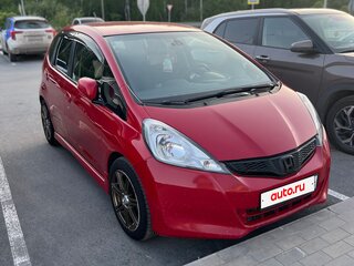 2011 Honda Jazz II Рестайлинг, красный, 809999 рублей, вид 3