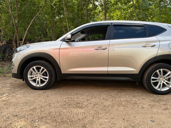 2016 Hyundai Tucson III, серый - вид 6