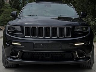 2014 Jeep Grand Cherokee SRT IV (WK2) Рестайлинг, серый, 3000000 рублей, вид 2