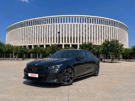 2025 BMW 5 серии Long 530Li VIII (G60/G61/G68), синий, 8250000 рублей, вид 1