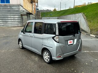 2017 Toyota Tank I, серебристый, 900000 рублей, вид 4