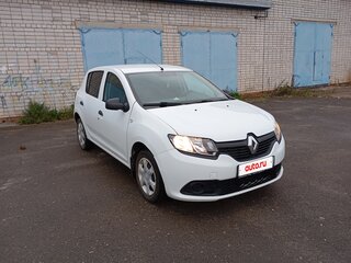 2015 Renault Sandero II, белый, 500000 рублей, вид 2
