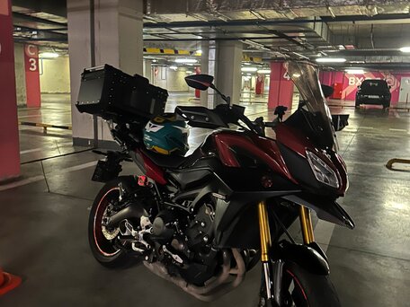 2015 Yamaha MT-09 Tracer (FJ-09), красный, 690000 рублей, вид 1
