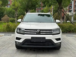 2022 Volkswagen Tharu I, белый, 1590000 рублей, вид 2