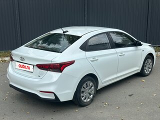 2017 Hyundai Solaris II, белый, 1270000 рублей, вид 3