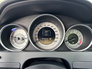 2011 Mercedes-Benz C-Класс 180 III (W204) Рестайлинг, чёрный, 1270000 рублей, вид 5