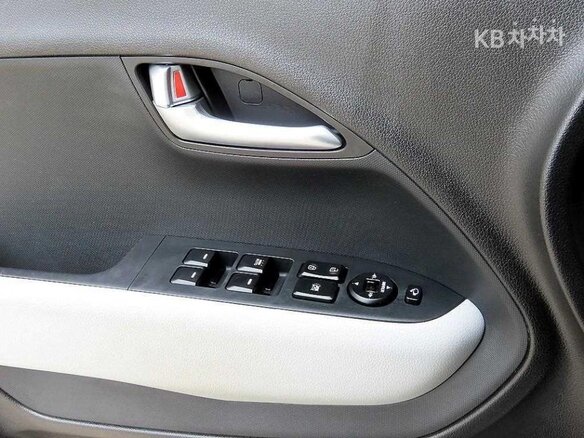 2023 Kia Ray I Рестайлинг 2, белый - вид 9