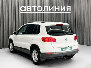 2011 Volkswagen Tiguan I Рестайлинг, белый, 1190000 рублей, вид 3