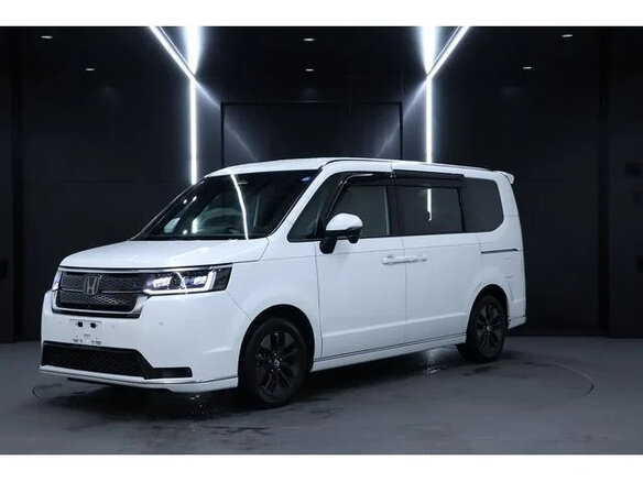2023 Honda Stepwgn Spada VI, белый, 2350000 рублей - вид 2