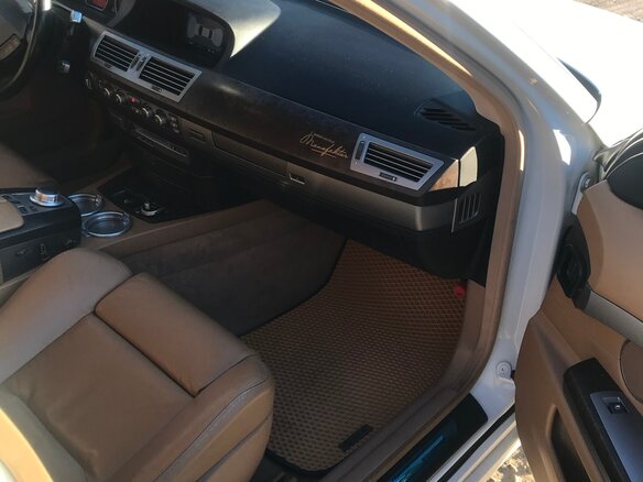2005 BMW 7 серии 740i IV (E65/E66) Рестайлинг, белый, 1380000 рублей - вид 7