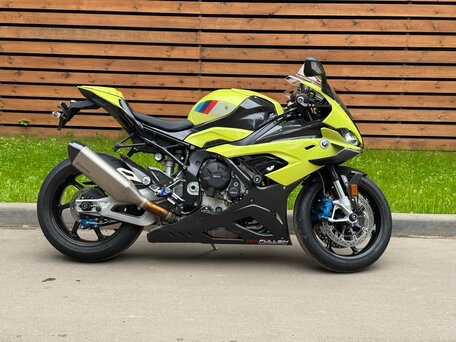 2022 BMW M 1000 RR, зелёный, 2650000 рублей, вид 2