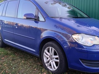 2007 Volkswagen Touran I Рестайлинг, синий, 850000 рублей, вид 1