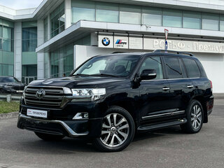 2017 Toyota Land Cruiser 200 Series Рестайлинг 2, чёрный, 6845000 рублей, вид 1