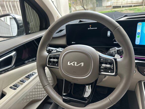2024 Kia Carnival IV Рестайлинг, чёрный, 6500000 рублей - вид 7