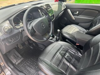 2014 Renault Logan II, чёрный, 869999 рублей, вид 4