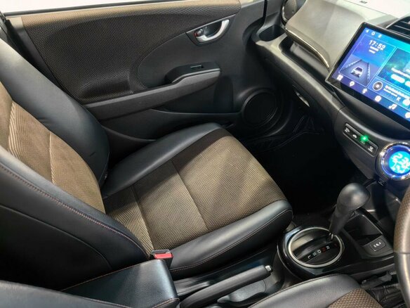 2012 Honda Fit Shuttle I, чёрный, 1050000 рублей - вид 11