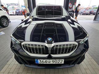 2026 BMW 5 серии 520i VIII (G60/G61/G68), синий, 8327000 рублей, вид 5
