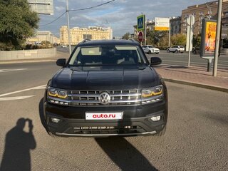2018 Volkswagen Teramont I, чёрный, 3000000 рублей, вид 2