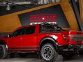 2025 Ford F-150 Raptor XIV Рестайлинг, красный, 18698000 рублей - вид 5